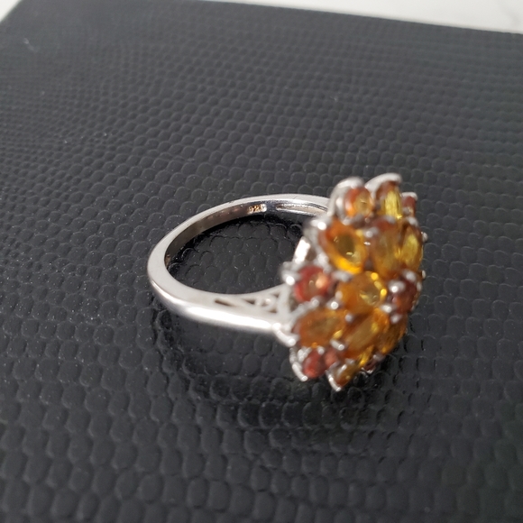 Saipphon • Orange Sapphire Ring - Picture 5 of 5